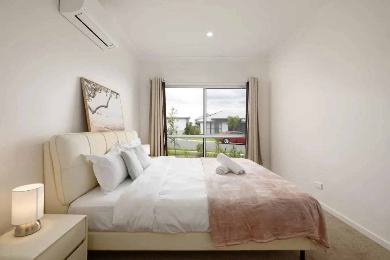 Holiday home Spacious 4Br Modern Home By Parks And Forest Greenbank Australia