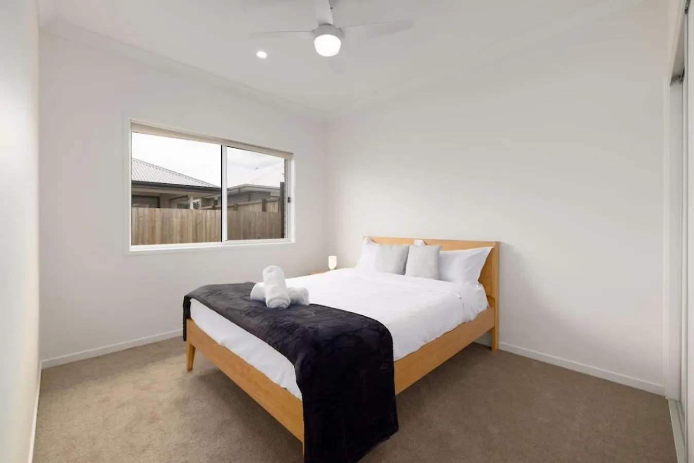 Spacious 4Br Modern Home By Parks And Forest Greenbank Holiday home