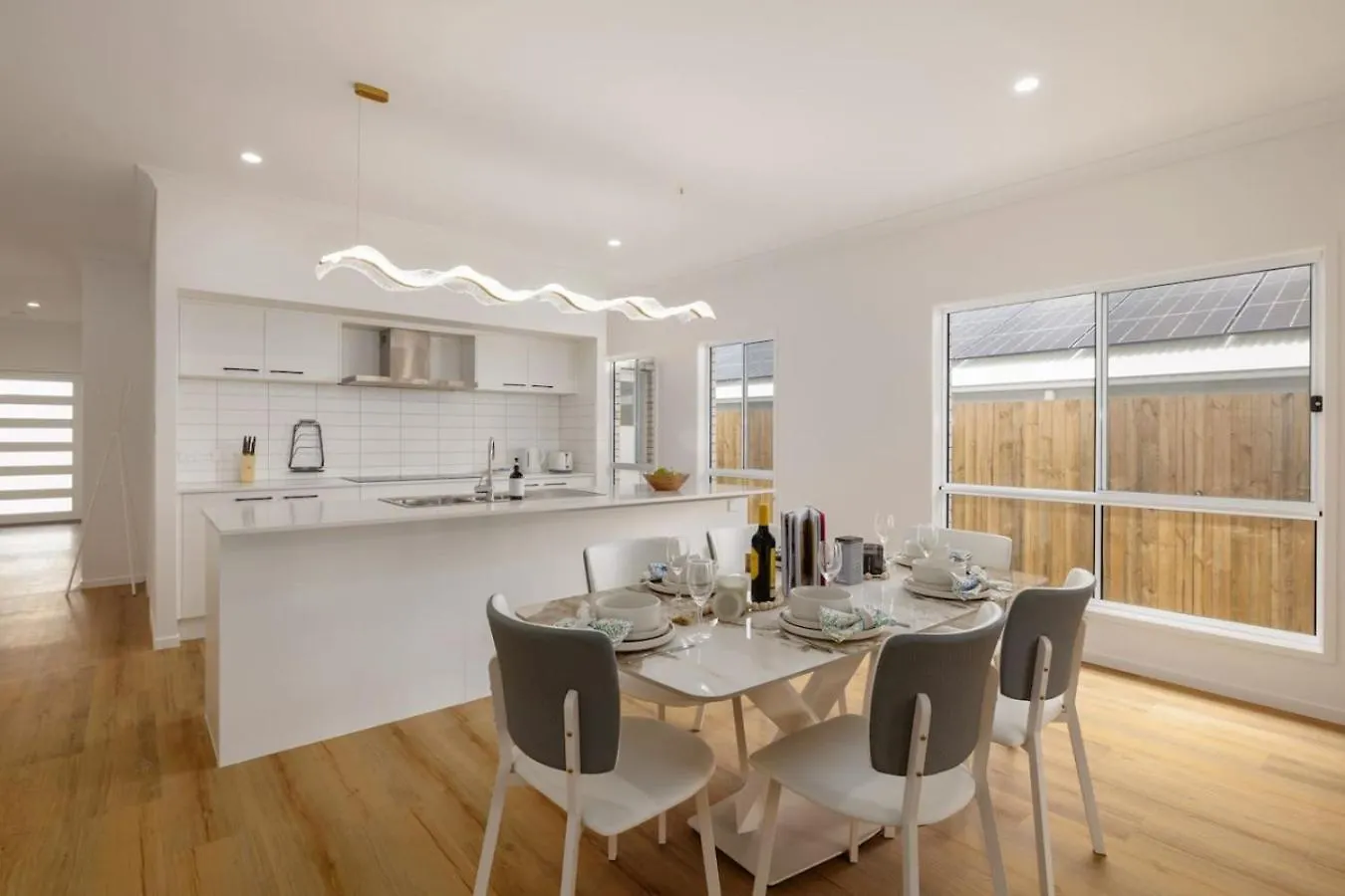Spacious 4Br Modern Home By Parks And Forest Greenbank