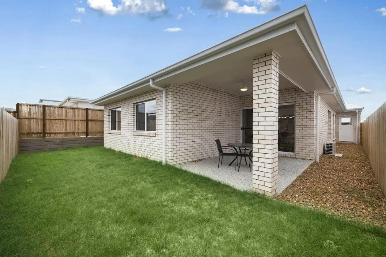 Spacious 4Br Modern Home By Parks And Forest Greenbank Australia