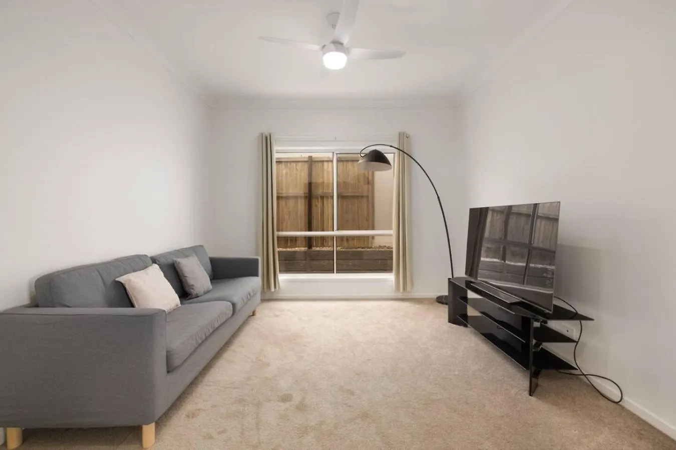 Spacious 4Br Modern Home By Parks And Forest Greenbank Holiday home